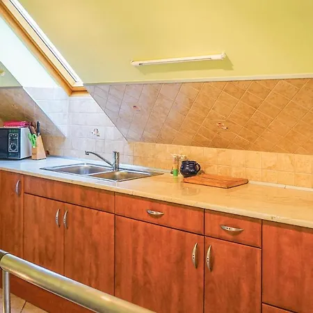 Awesome In W/ 2 Bedrooms